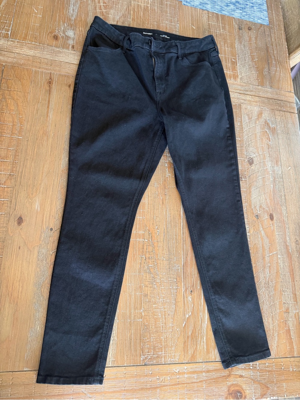 Women’s Black Skinny Jeans